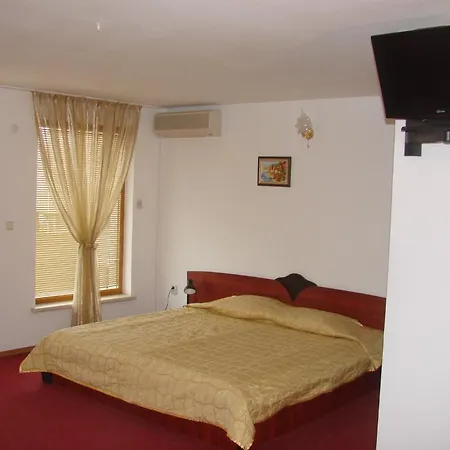 Golden Fish Family Hotel Sozopol